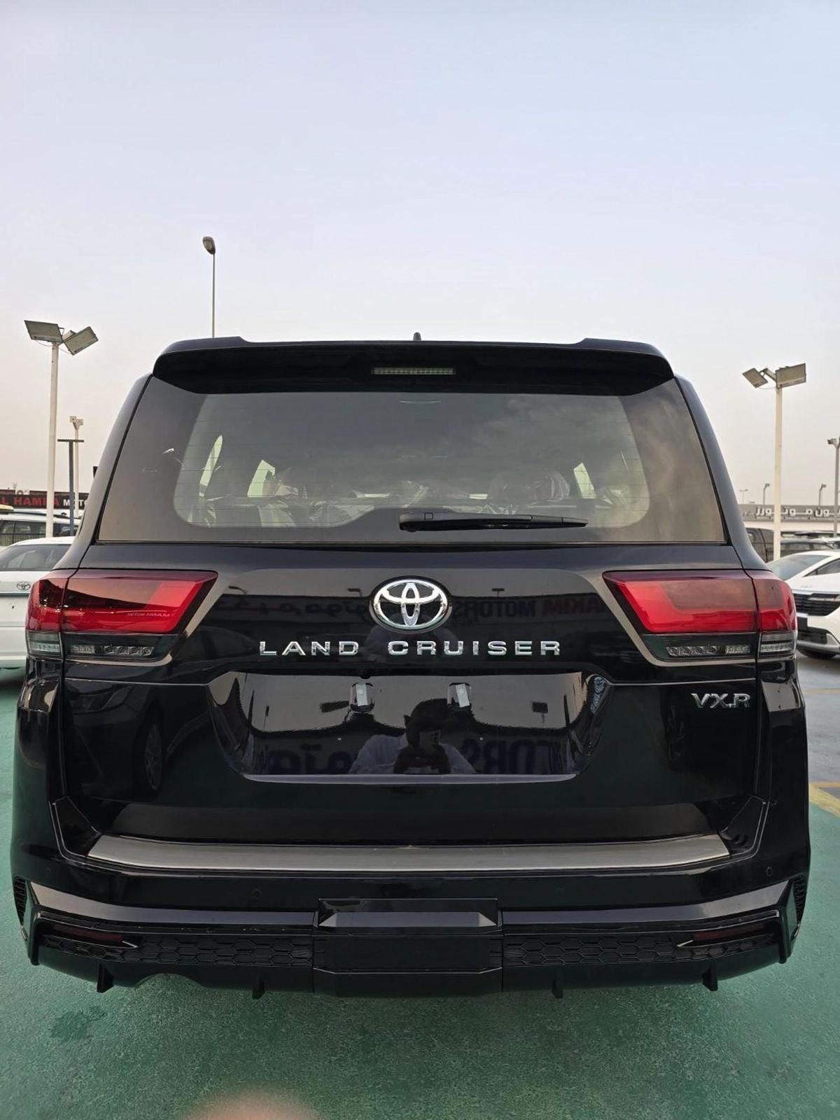 Toyota Land Cruiser VXR 4.0L 2026 MODEL FULL OPTION-6-6