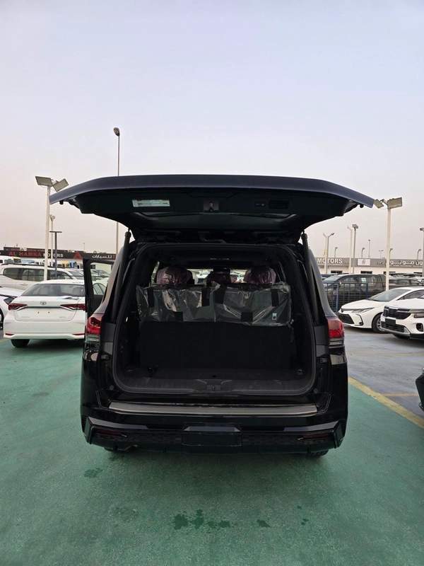 Toyota Land Cruiser VXR 4.0L 2026 MODEL FULL OPTION