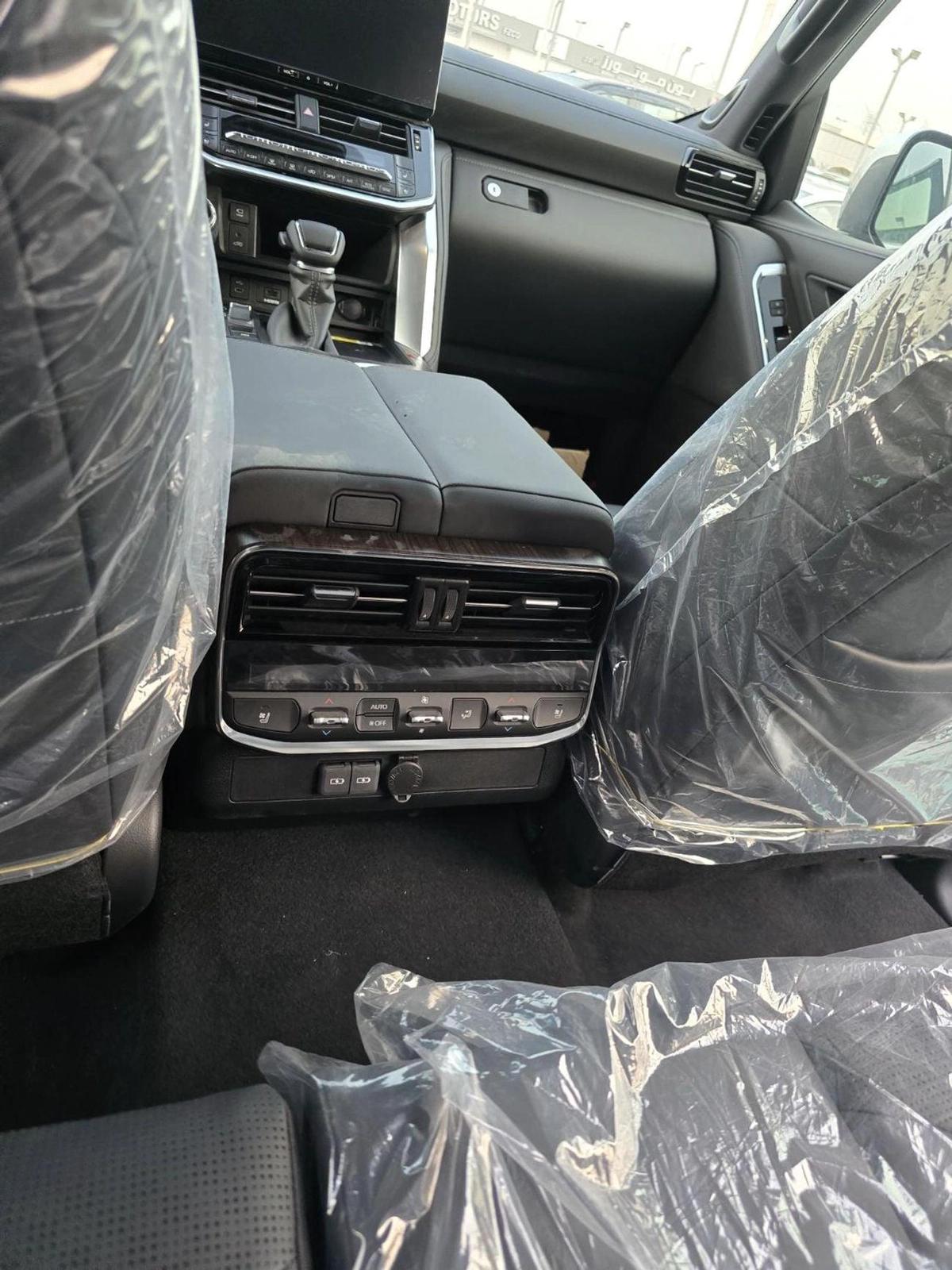 Toyota Land Cruiser VXR 4.0L 2026 MODEL FULL OPTION-19-19