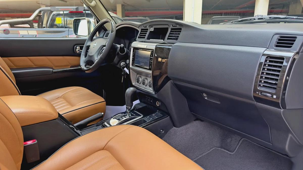 2022 Nissan Patrol Super Safari, GCC Specifications-9-9