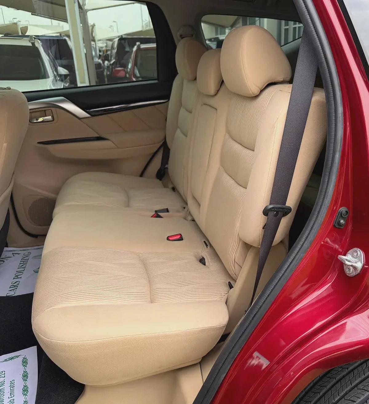 Mitsubishi Montero Sport -GLS -2WD -2017 -GCC Specs - FREE ACCIDENT-ORIGINAL PAINT—LOW MILAGE-7-7