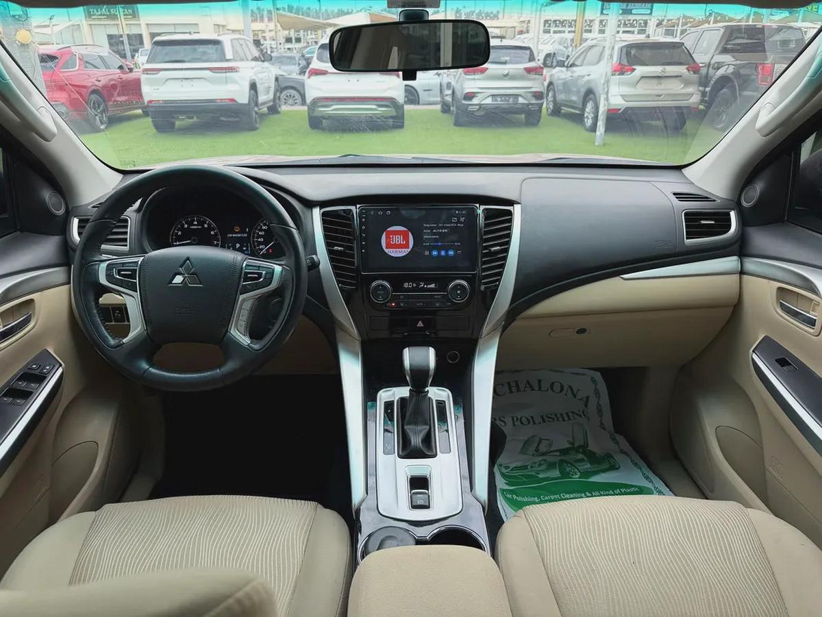 Mitsubishi Montero Sport -GLS -2WD -2017 -GCC Specs - FREE ACCIDENT-ORIGINAL PAINT—LOW MILAGE-8-8