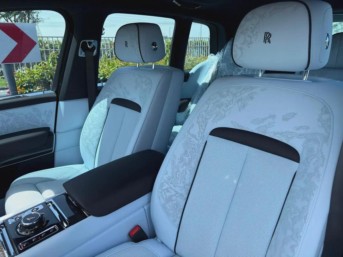 **2025**GCC SPEC NEAT AND CLEAN LESS KM-4-4