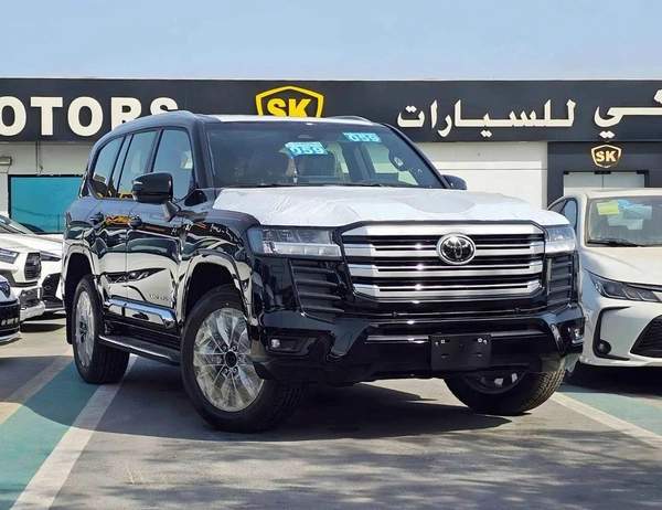 Toyota Land Cruiser GXR HIGH OPTION / 4.0L PETROL V6 / RADAR / REAR ENTERTAINMENT SCREENS
