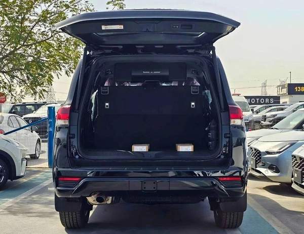 Toyota Land Cruiser GXR HIGH OPTION / 4.0L PETROL V6 / RADAR / REAR ENTERTAINMENT SCREENS