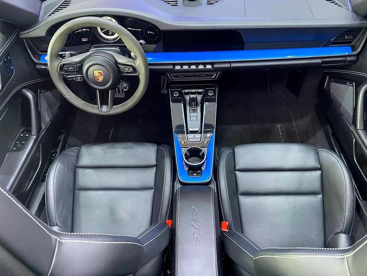 2024 - Porsche 911 Targa 4 GTS - with warranty-8-8