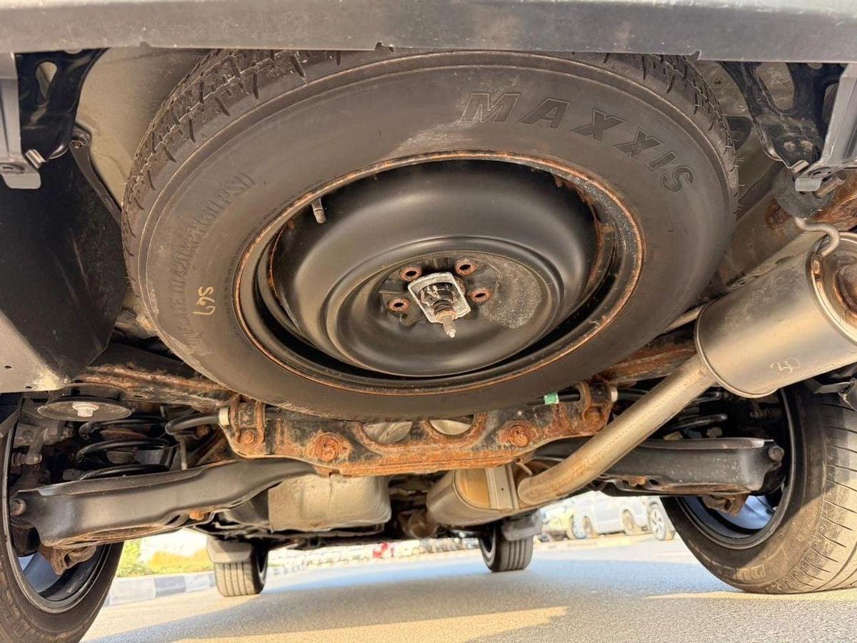 Toyota Highlander LE 3.5 L 2020 model-20-20