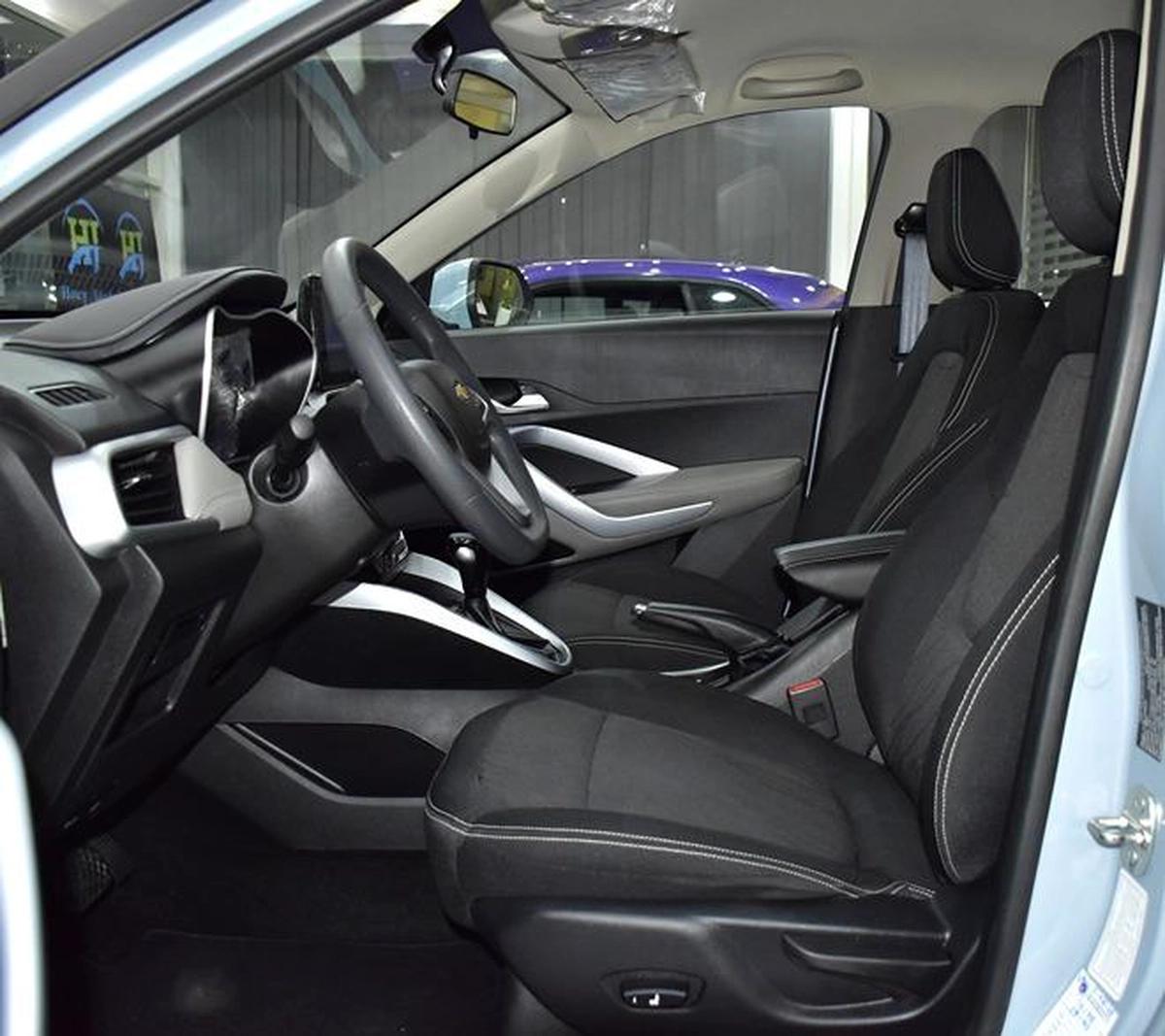 Chevrolet Groove LT ( 2023 Model ) in Blue Color GCC Specs-7-7