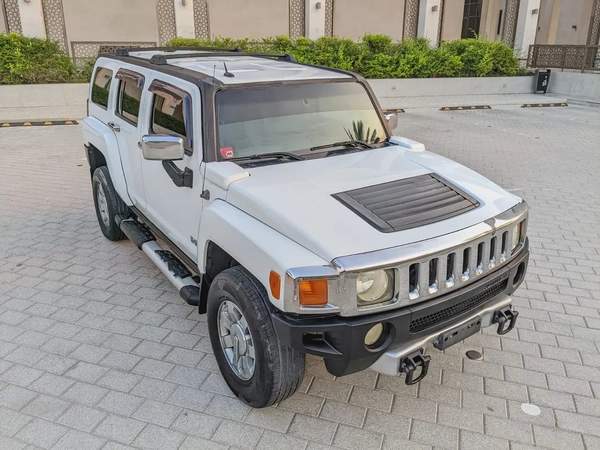 Hummer H3 2006 GCC Premium Condition With Leather seats Navigation Low Km Perfect Family Suv