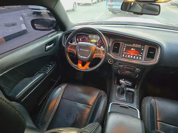 دودج تشارجر 2016 مواصفات امريكية RT 8 سلندر بحالة جيدة