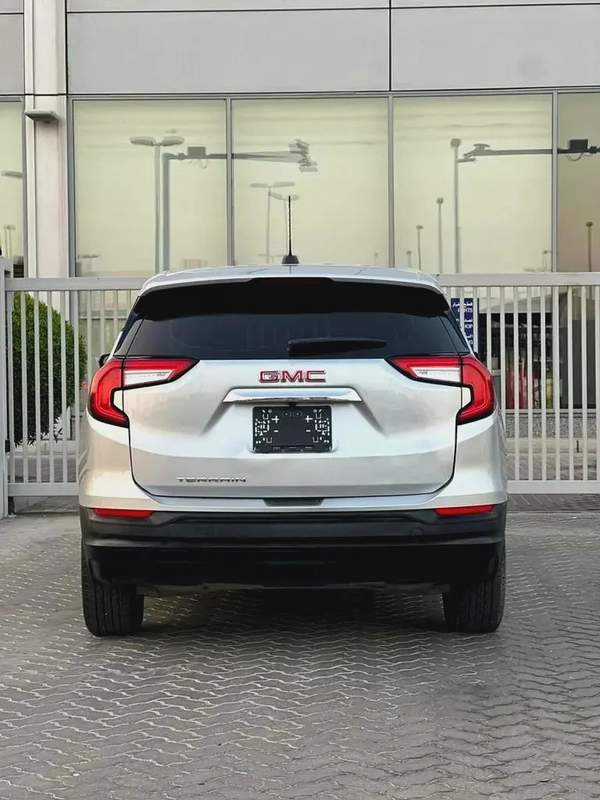 GMC Terrain SLE - 2022 GCC UNDER WARRANT-