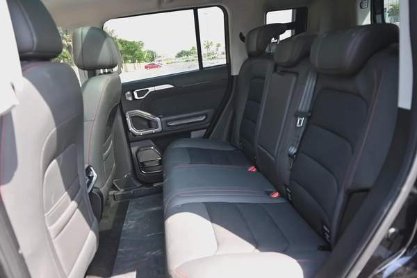 BEST OFFER - FREE WARRANTY & SERVICE - DEFENDER KIT - JETOUR T2 LUXURY