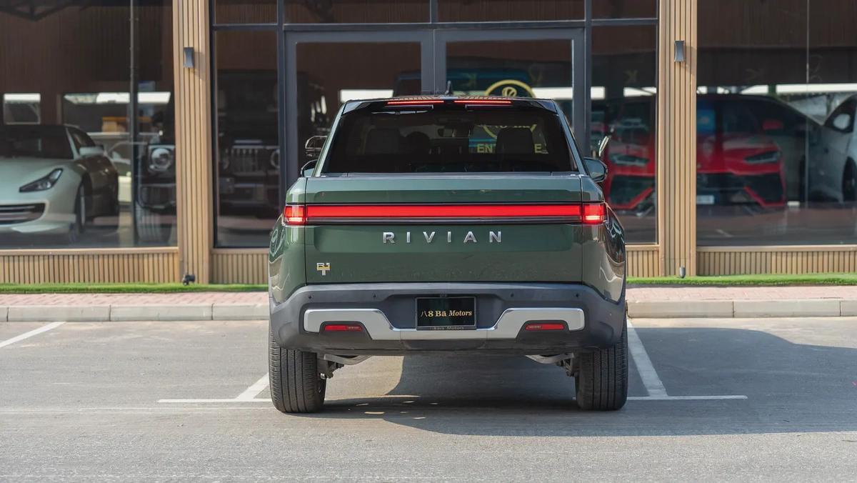 2022 Rivian R1T Adventure | Large Battery | Full Options | Very Clean and Low Mileage-1-1