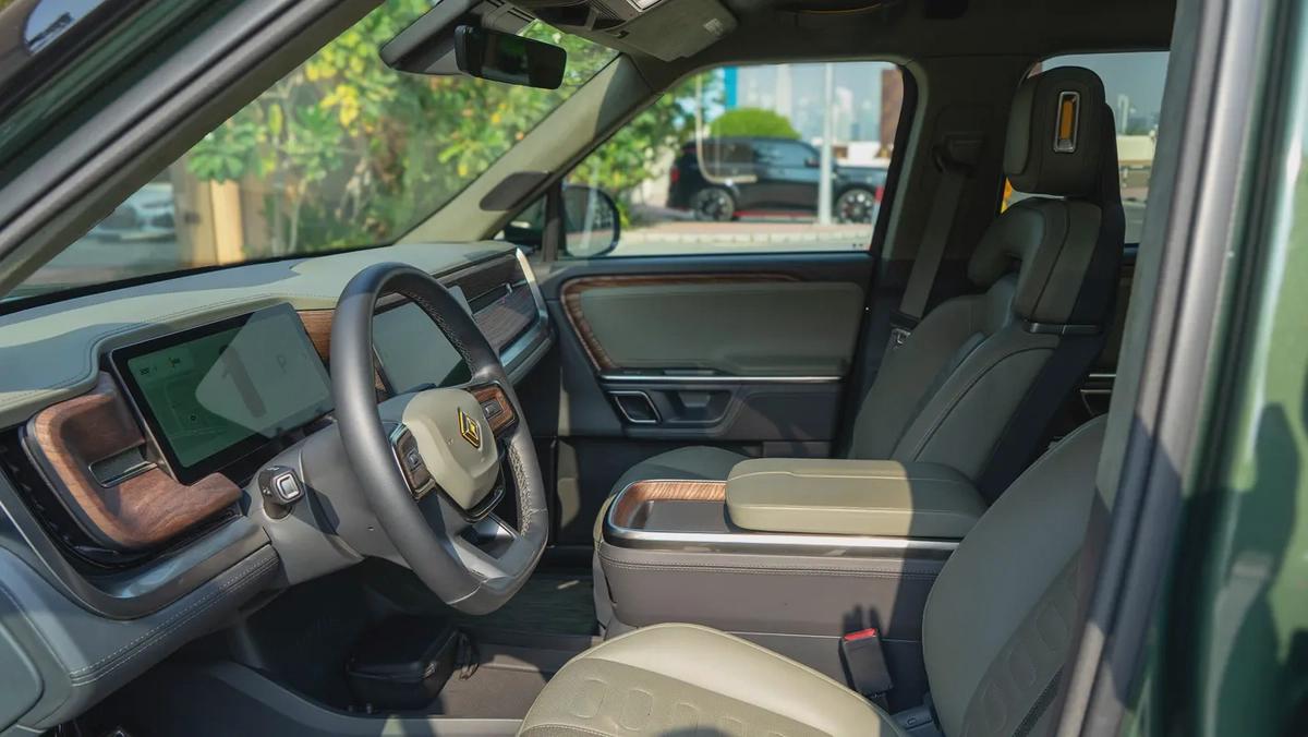 2022 Rivian R1T Adventure | Large Battery | Full Options | Very Clean and Low Mileage-9-9