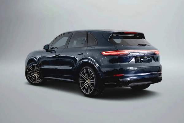 6,965 AED / 60 month’s | 0% DP | 2022 Porsche Cayenne GTS / Full Porsche Service History Warranty