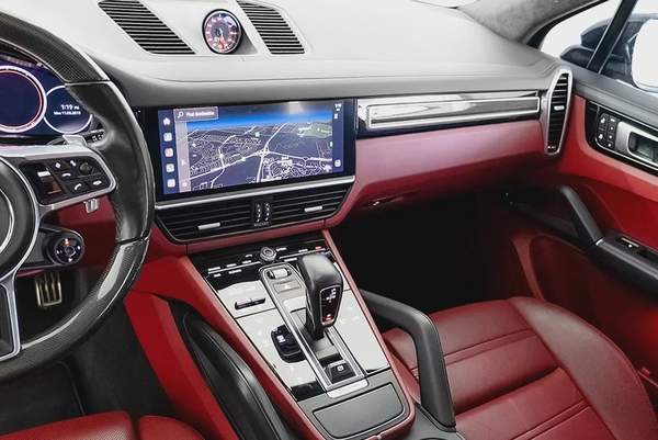 6,965 AED / 60 month’s | 0% DP | 2022 Porsche Cayenne GTS / Full Porsche Service History Warranty