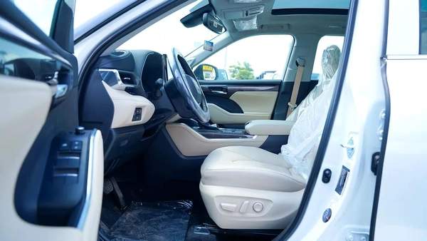 2026 Toyota Highlander 2.5L HYBIRD Limited - GCC Specs - Perfect Condition