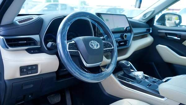 2026 Toyota Highlander 2.5L HYBIRD Limited - GCC Specs - Perfect Condition
