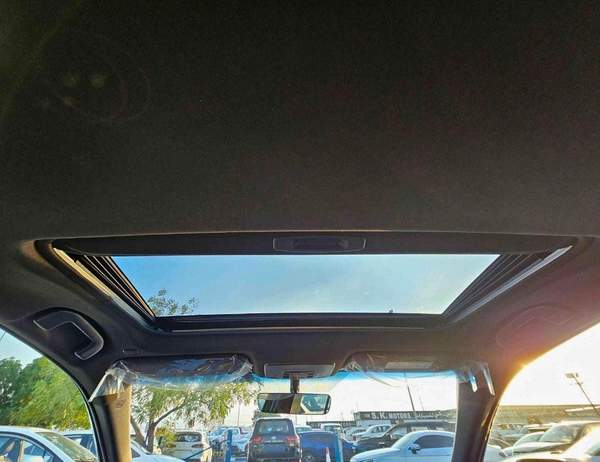 Toyota Camry LE / 2.5L V4 PETROL / DRIVER POWER SEAT / SUNROOF (CODE # LE)