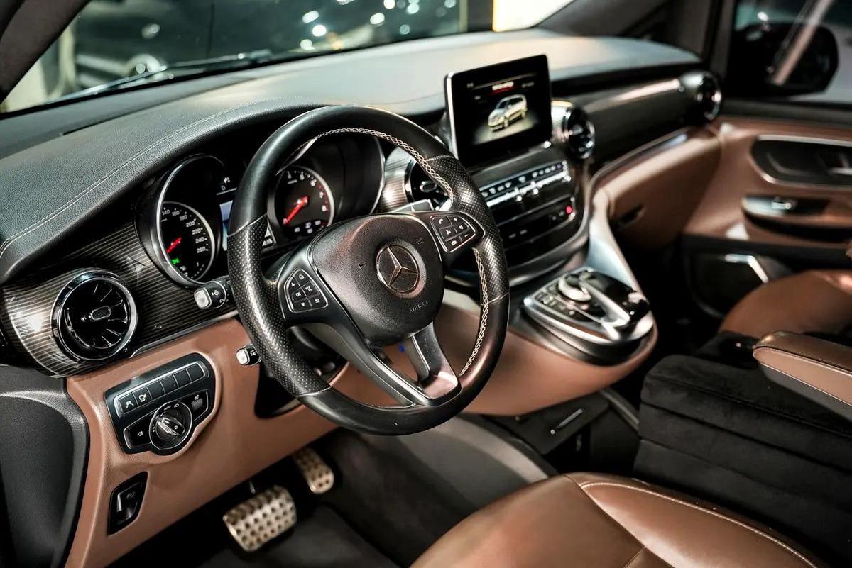Mercedes-Benz V-Class V 250, 2020, GCC Specs-5-5