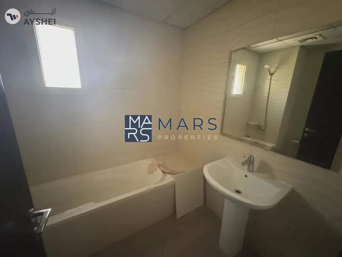 Luxurious 4bedrooms Vvilla is available for rent in barashii sharjah-12-12