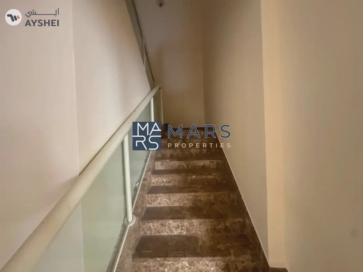 Luxurious 4bedrooms Vvilla is available for rent in barashii sharjah-16-16