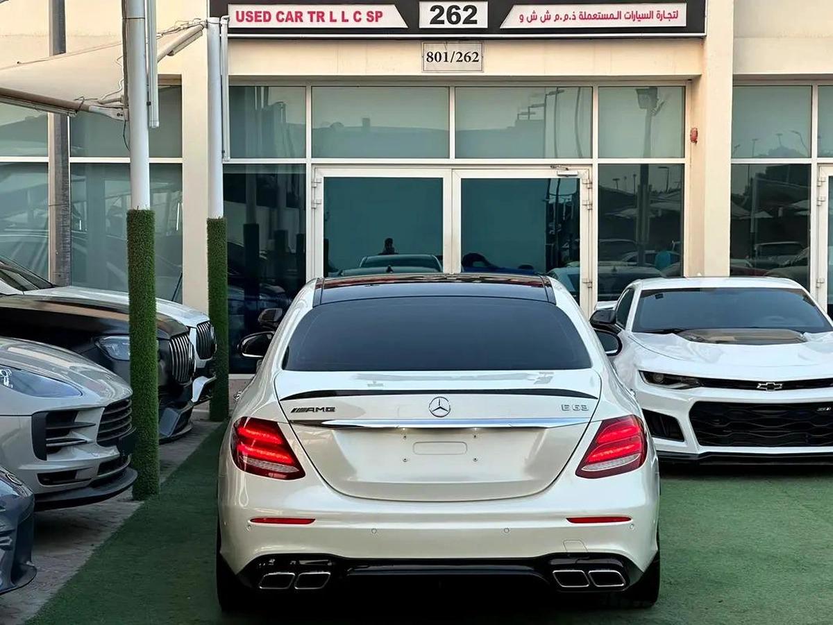 MERCEDES BENZ AMG E63 KOREAN 2018 Perfect Condition 5 buttons Full option Full Carbon Fiber-9-9