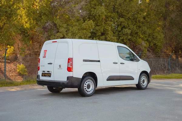 Peugeot Partner | Delivery Van | GCC Specs | Ref#P13293