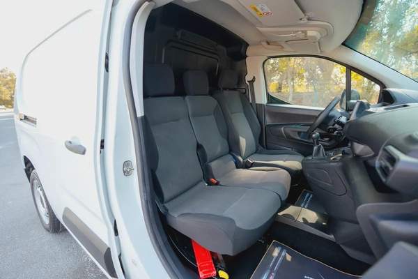 Peugeot Partner | Delivery Van | GCC Specs | Ref#P13293