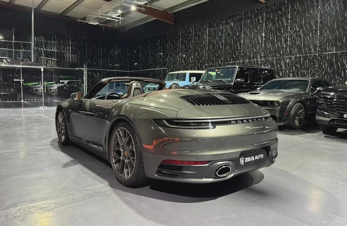 Porsche 911 Carrera S 2020 GCC specs for 499,000.00 AED-9-9