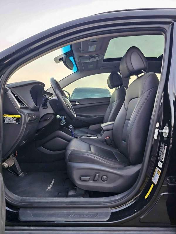 Hyundai Tucson 1.6 TURBO LIMITED | PUSH START | PANORAMIC ROOF | PWR WITH LEATHER SEATS | MY2017