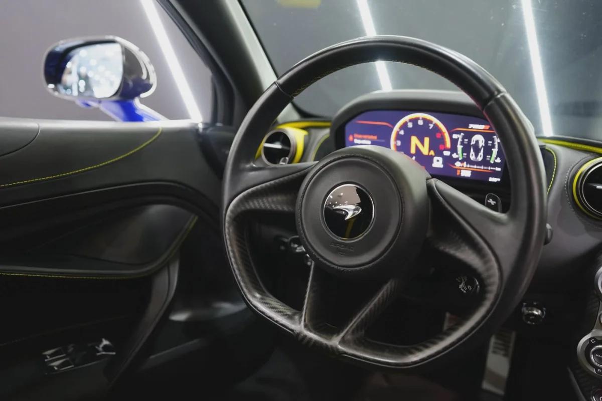 McLaren 720S-13-13