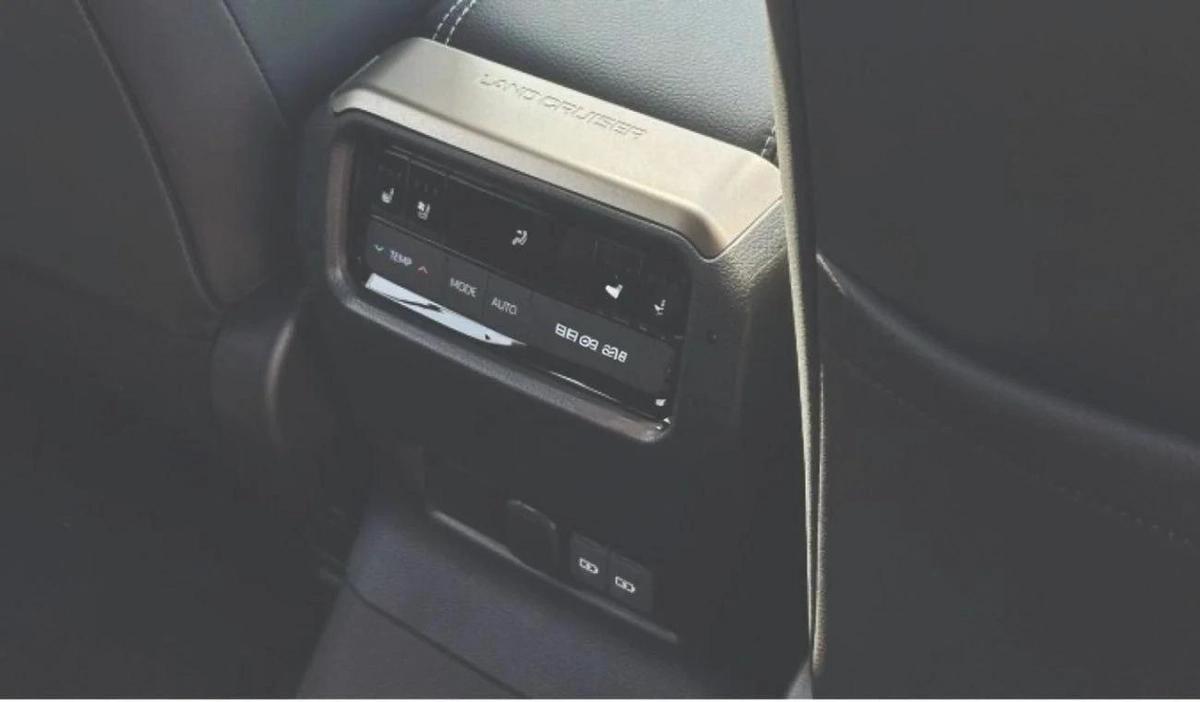 Toyota Prado 2.4L Turbo Petrol Luxury 8A/T-2-2