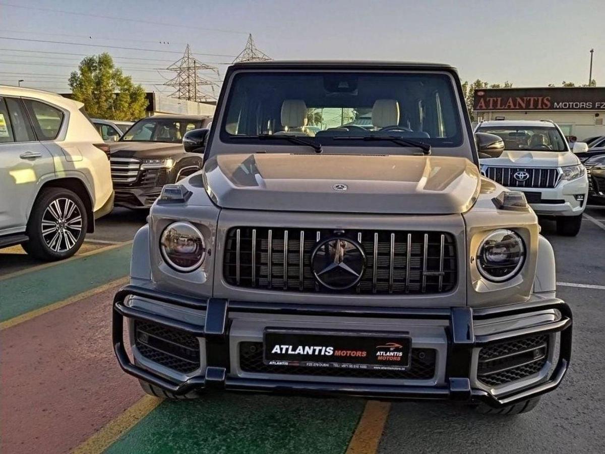 Mercedes-Benz G 63 AMG MERCEDES G 63- GREY INSIDE WHITE-0-0