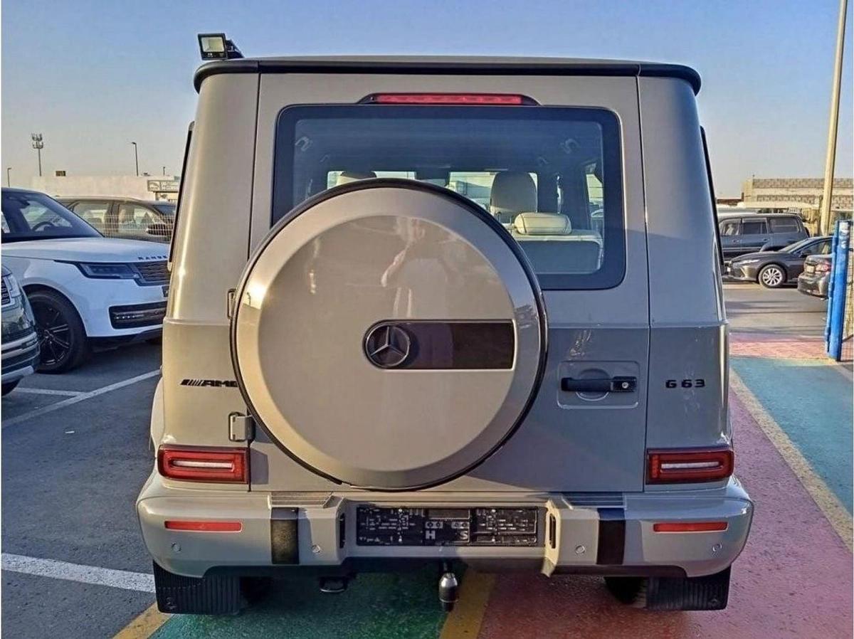 Mercedes-Benz G 63 AMG MERCEDES G 63- GREY INSIDE WHITE-5-5