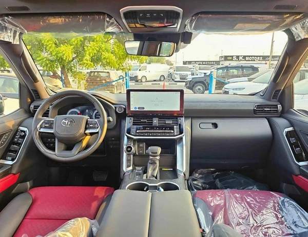 Toyota Land Cruiser VXR 3.3L DIESEL || PWR WITH MEMORY SEATS / HUD , RADAR / JBL SPEAKERS