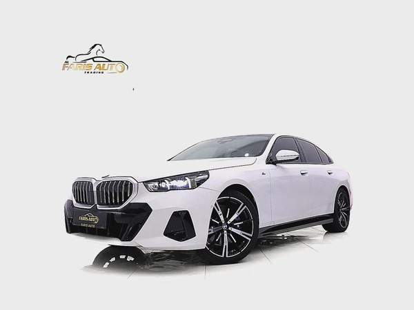 BMW 530i X-DRIVE M PACKAGE - BRAND NEW 2025 FULLY LOADED