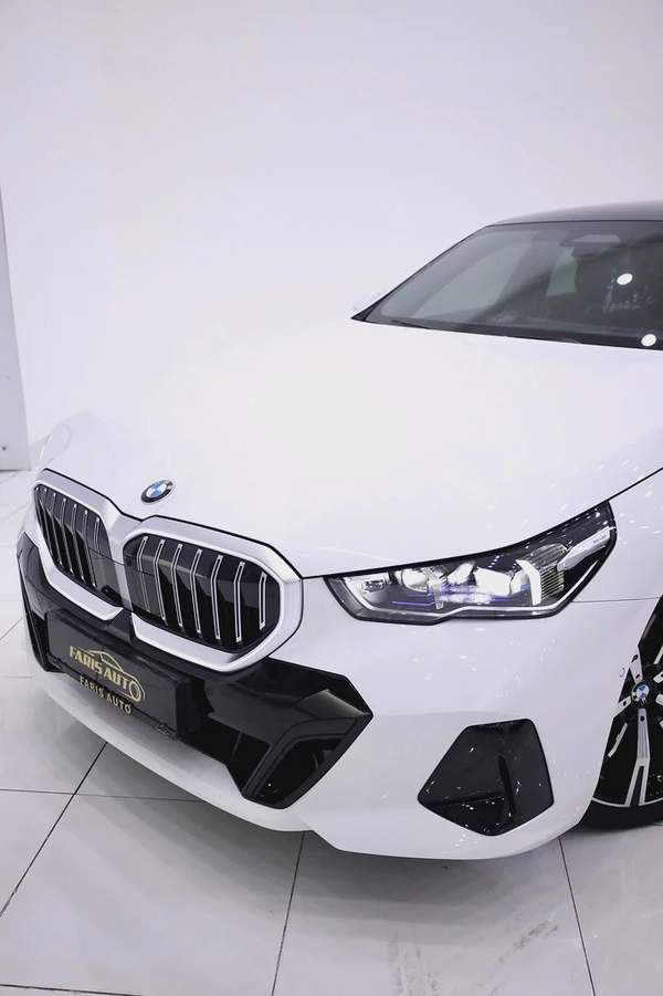 BMW 530i X-DRIVE M PACKAGE - BRAND NEW 2025 FULLY LOADED
