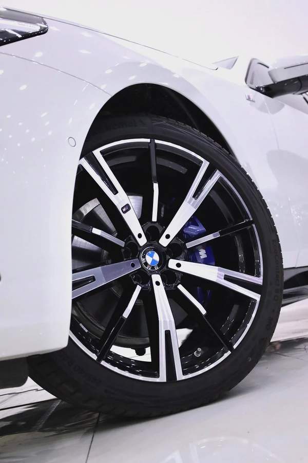 BMW 530i X-DRIVE M PACKAGE - BRAND NEW 2025 FULLY LOADED
