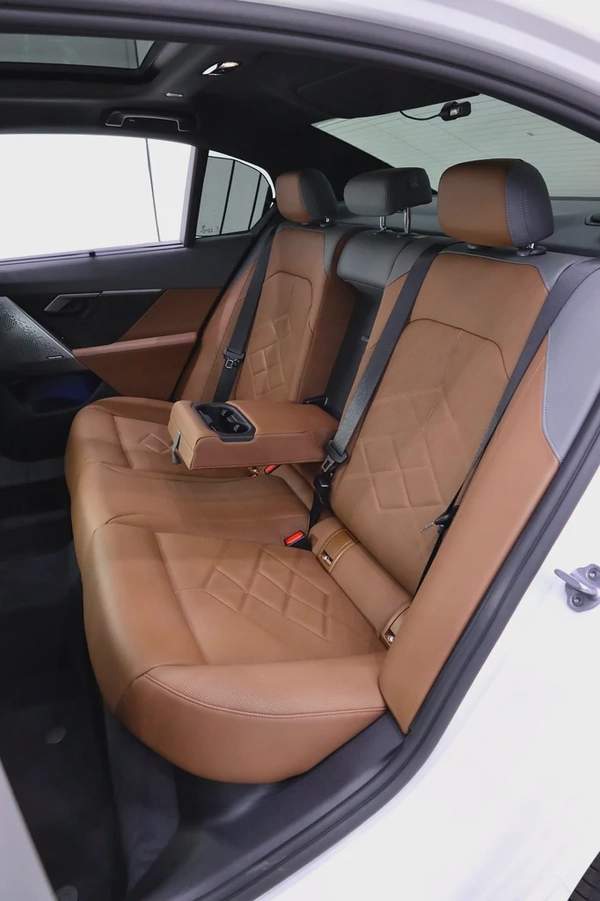 BMW 530i X-DRIVE M PACKAGE - BRAND NEW 2025 FULLY LOADED
