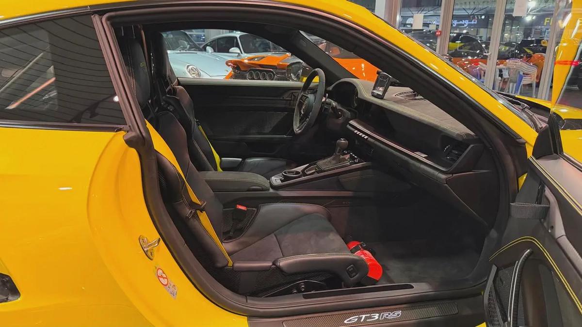 PORSCHE CARRERA /911 GT3 RS, GCC, AL NABODAH WARRANTY, FULL SERVICE HISTORY, FULL CARBON PACKAGE-5-5