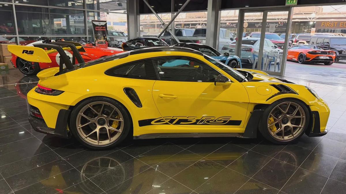 PORSCHE CARRERA /911 GT3 RS, GCC, AL NABODAH WARRANTY, FULL SERVICE HISTORY, FULL CARBON PACKAGE-9-9