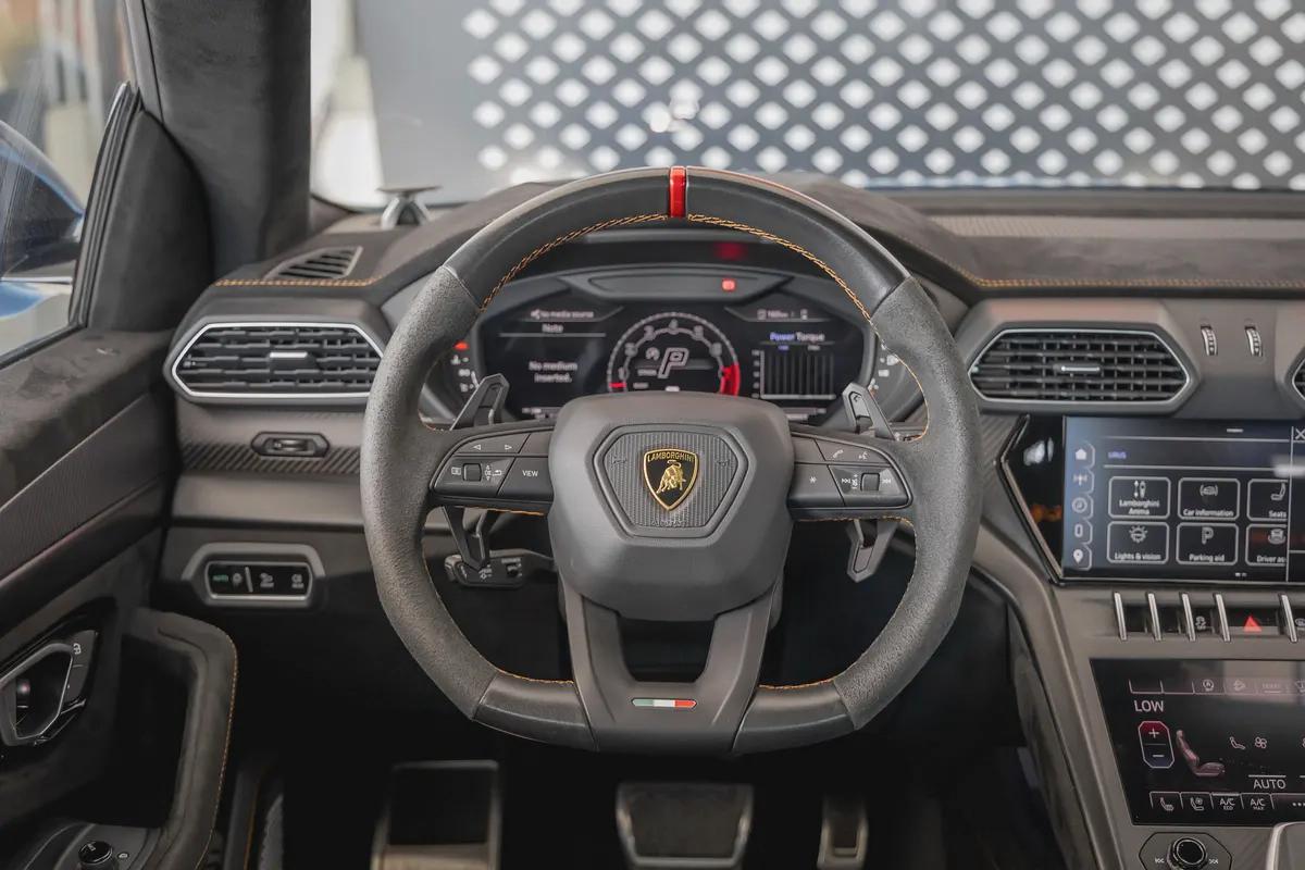 Lamborghini Urus | Performante | Perfect condition | Fully Service History 2023-14-14