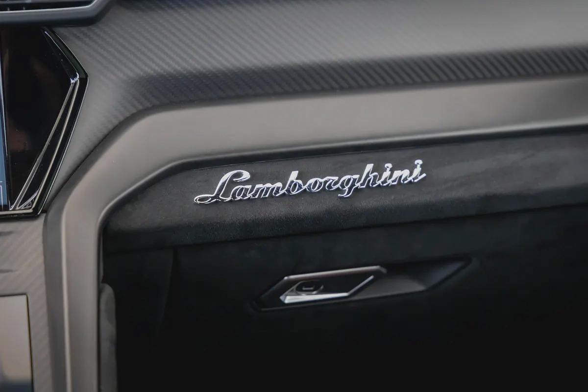 Lamborghini Urus | Performante | Perfect condition | Fully Service History 2023-16-16