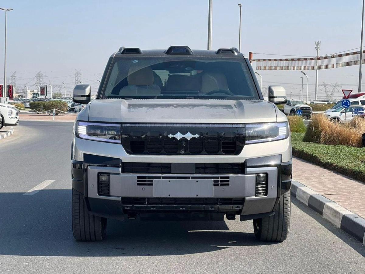 BYD Leopard 8 Smart and Brave Flagship Edition (7 Seats)-0-0