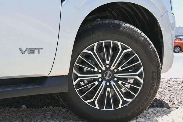 Nissan Patrol LE Titanium 3.5L Turbo 2026 - GCC Specs