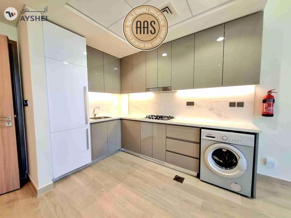 Corner 2BHK • High Floor • Chiller Free • Burj Khalifa View-4-4