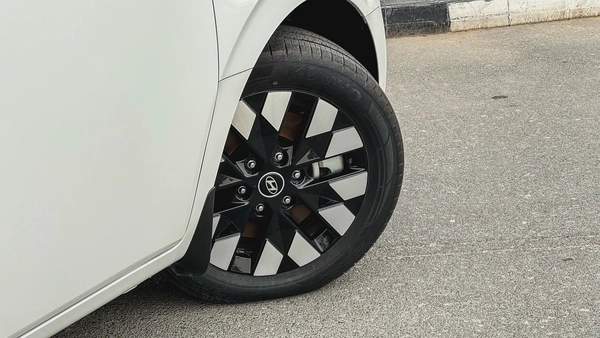 Hyundai Staria Premium 3.5L V6 GCC Brand New 2026