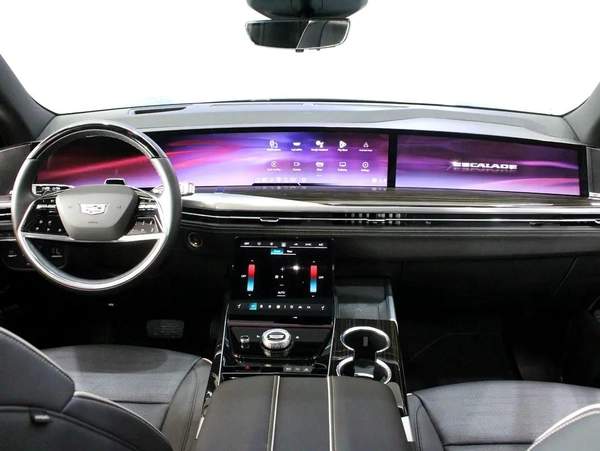 2025 - Cadillac Escalade Sport Platinum V8 with warranty