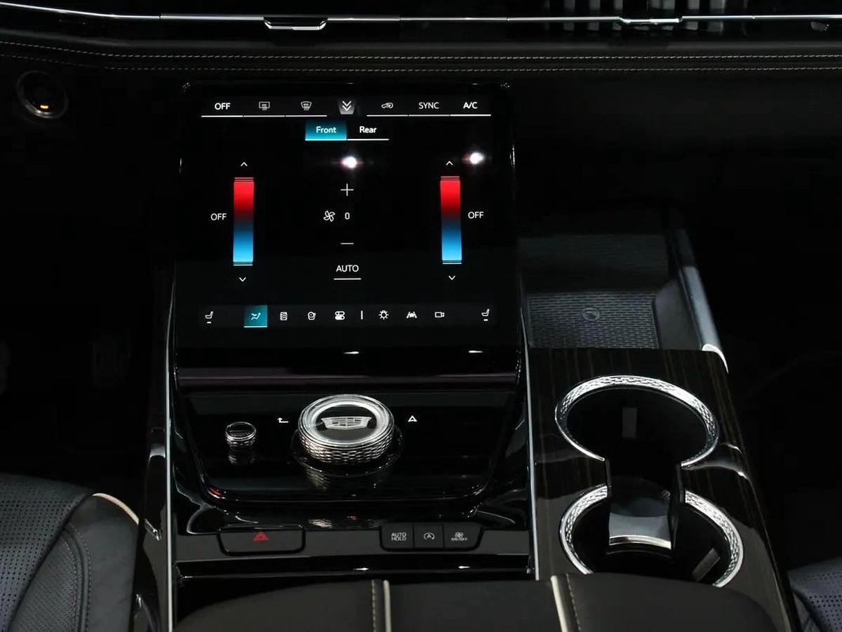 2025 - Cadillac Escalade Sport Platinum V8 with warranty-9-9